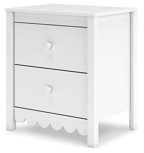 Hallityn Nightstand