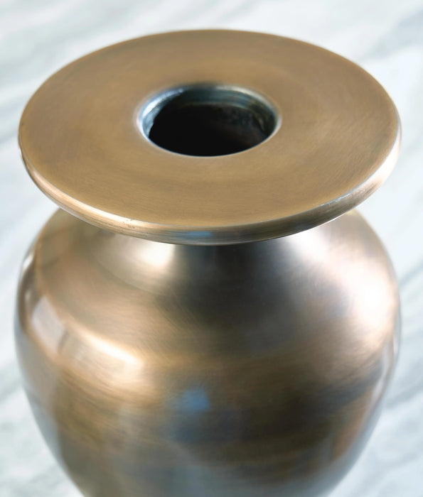 Fedorleigh Vase