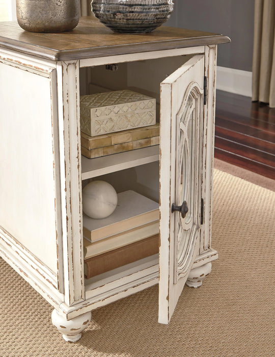 Realyn Occasional Table Set