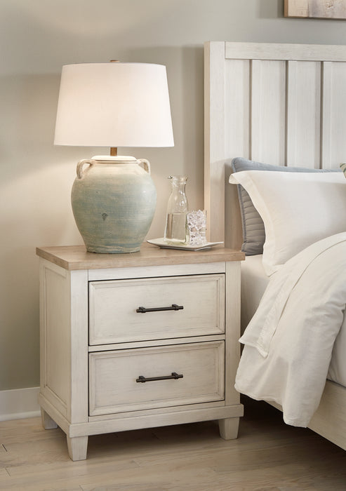 Shaybrock King Panel Bed with Dresser and 2 Nightstands