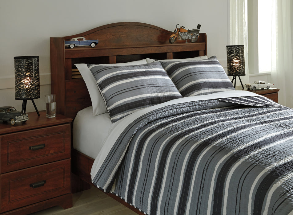 Merlin Full Coverlet Set