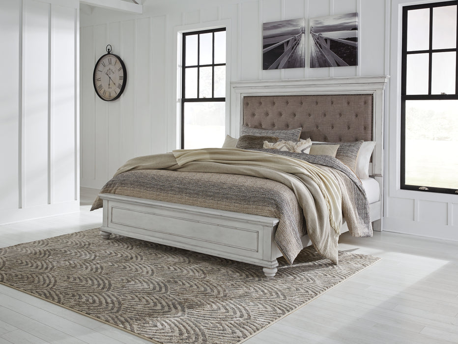 Kanwyn  Panel Bed