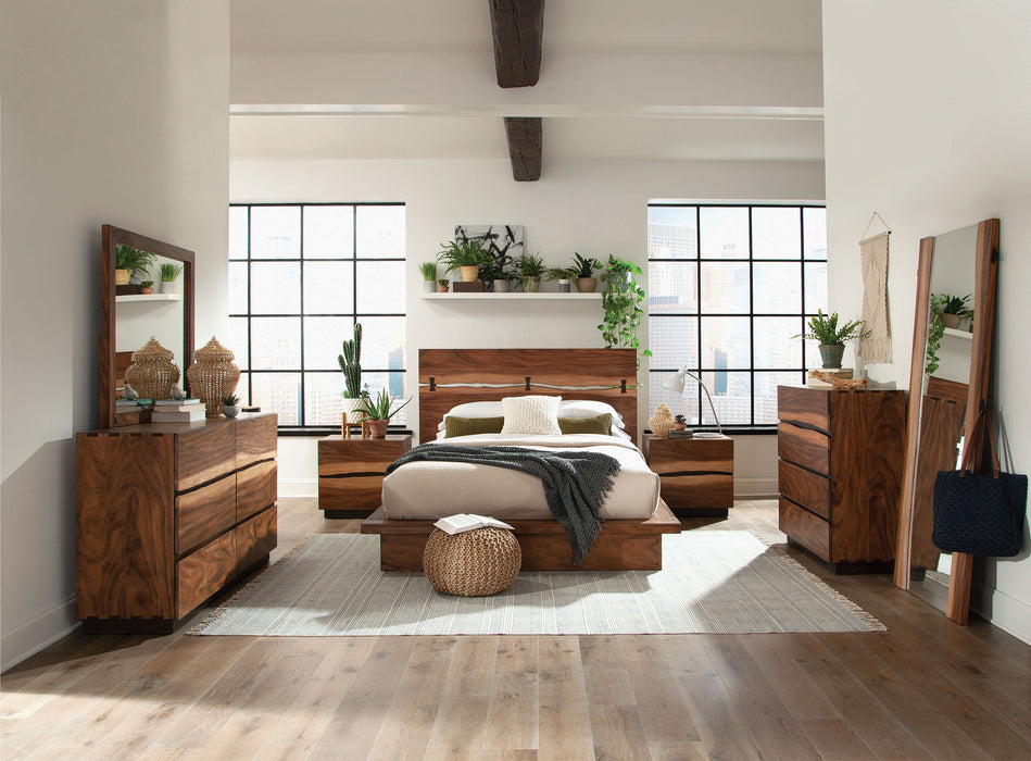 Winslow 4-piece Eastern King Bedroom Set Smokey Walnut