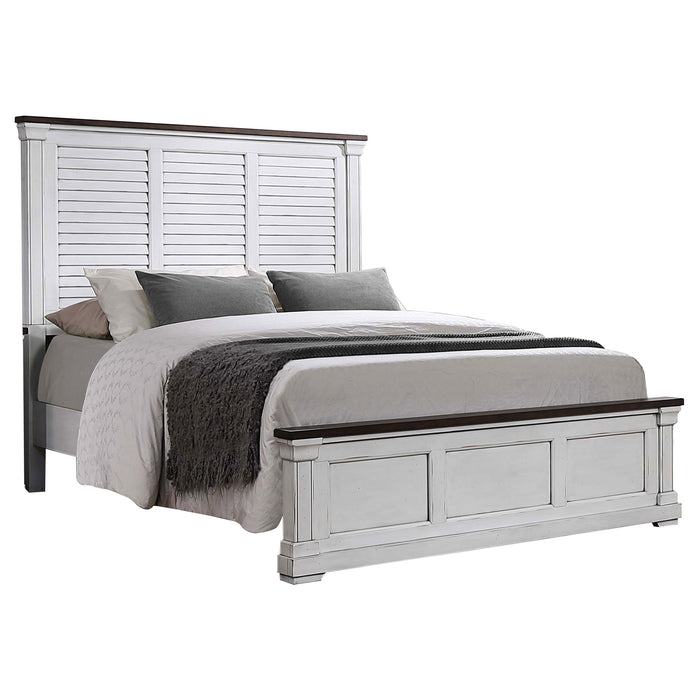 Hillcrest 4-piece Eastern King Bedroom Set Distressed White