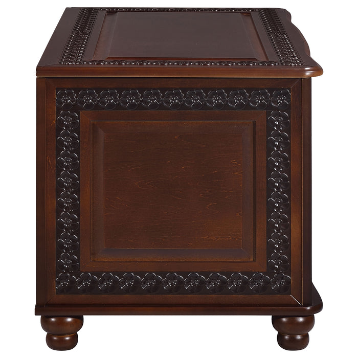 Finlay Cedar Chest Dark Tobacco